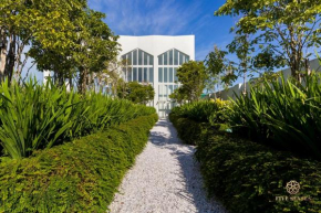 Una Service Apartment - Fivesenses
